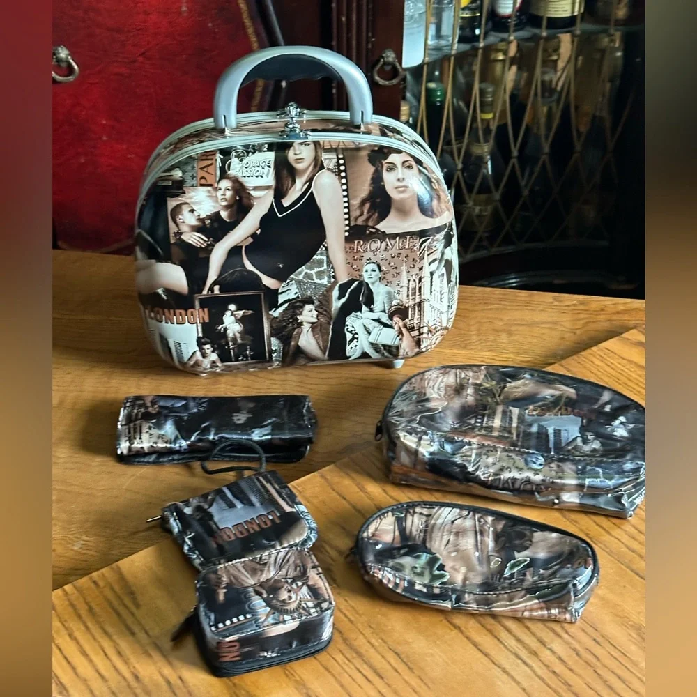 Vintage travel makeup case - Picture 1 of 14